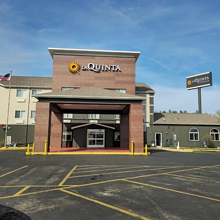 La Quinta Inn & Suites By Wyndham Peru Starved Rock St Park Buitenkant foto